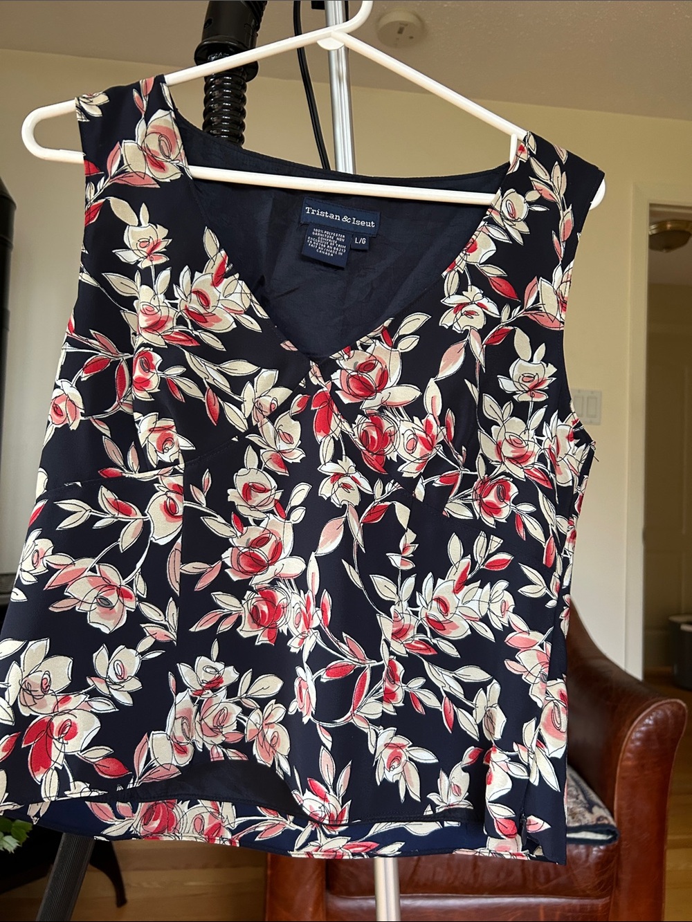 Tristan & Iseut Navy Floral V-Neck Sleeveless Dress